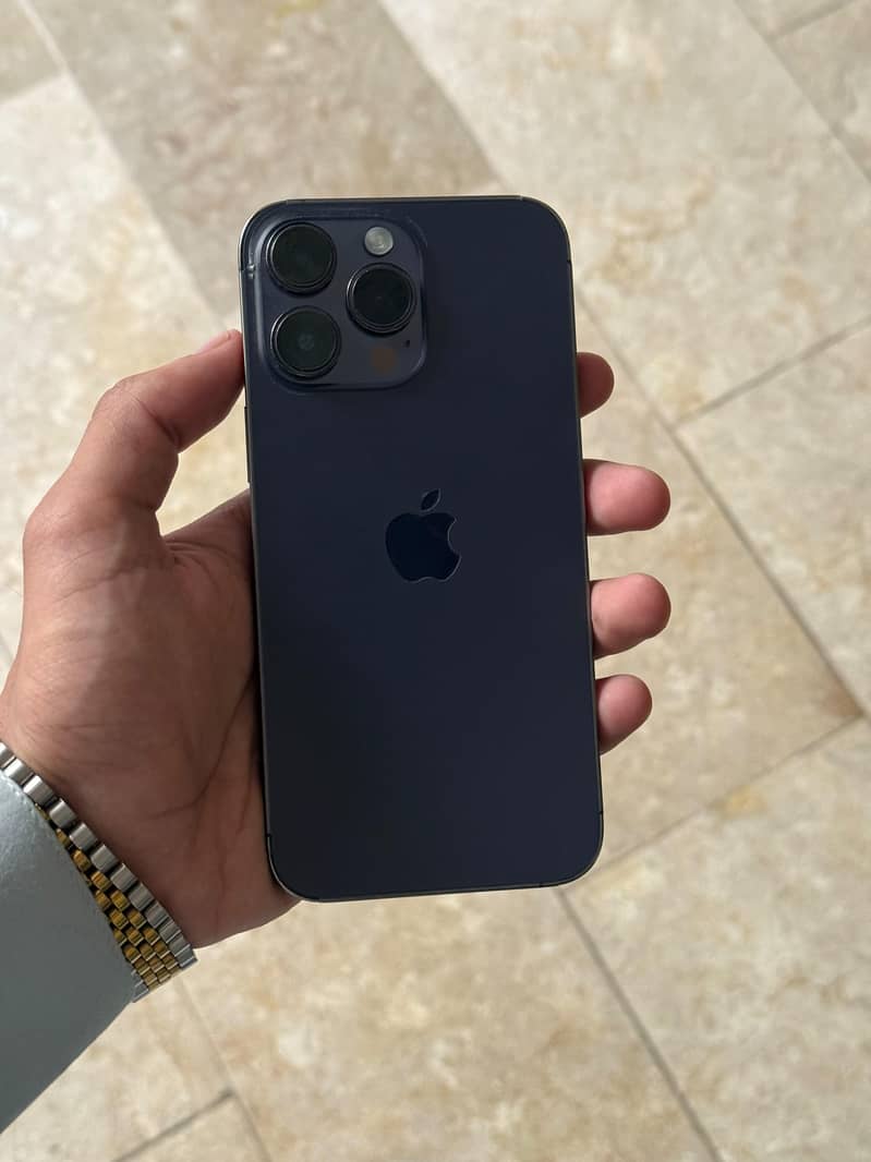 Apple iPhone 14 Pro Max 0