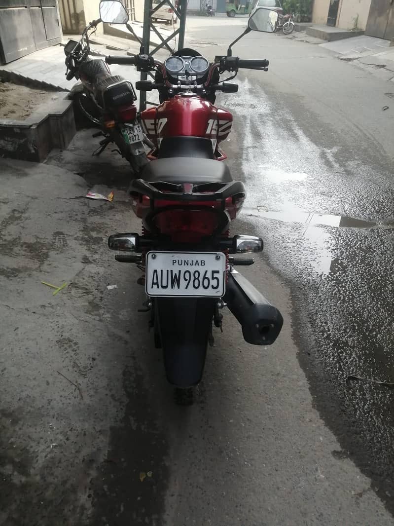 Honda CB150F 5