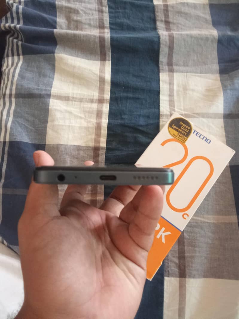 Tecno Spark 20C 3