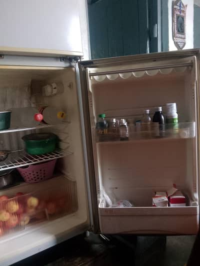 Philips brand 10/10 condition Wah cantt 20HC near itwaar Bazar