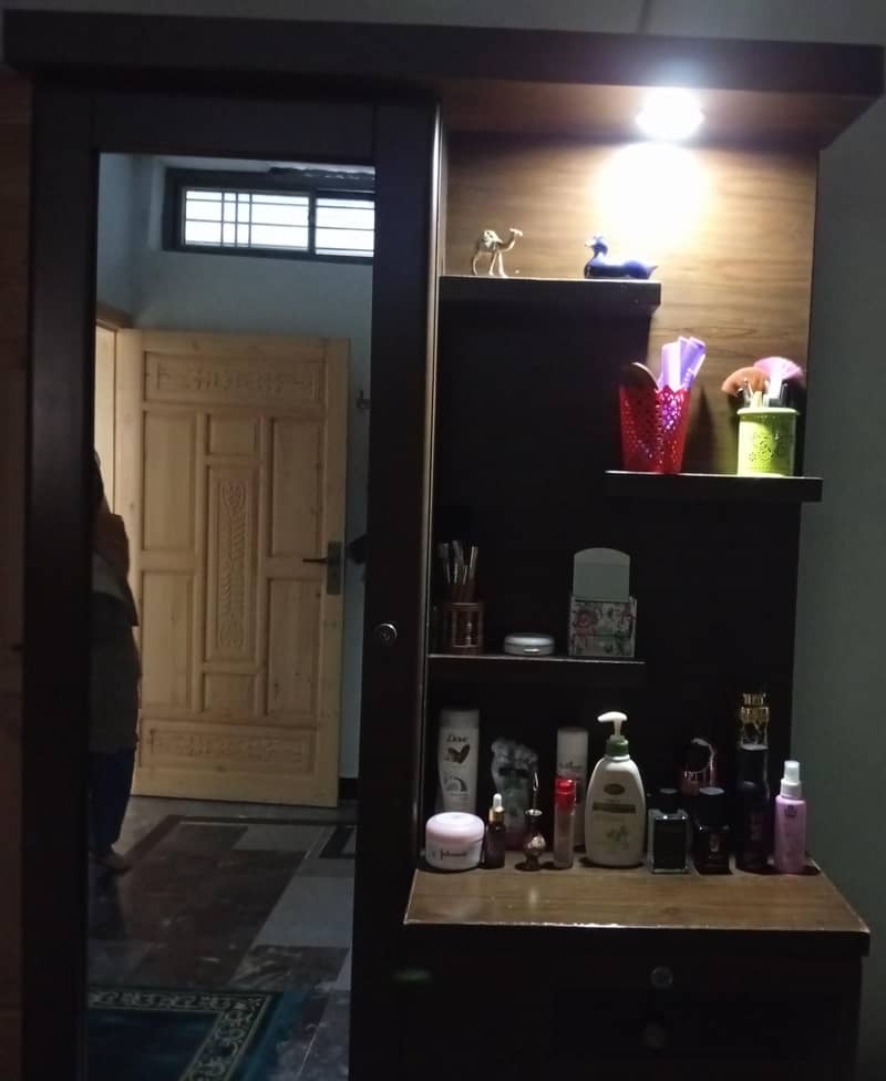 Modern dark walnut dressing table with full length mirror. 3