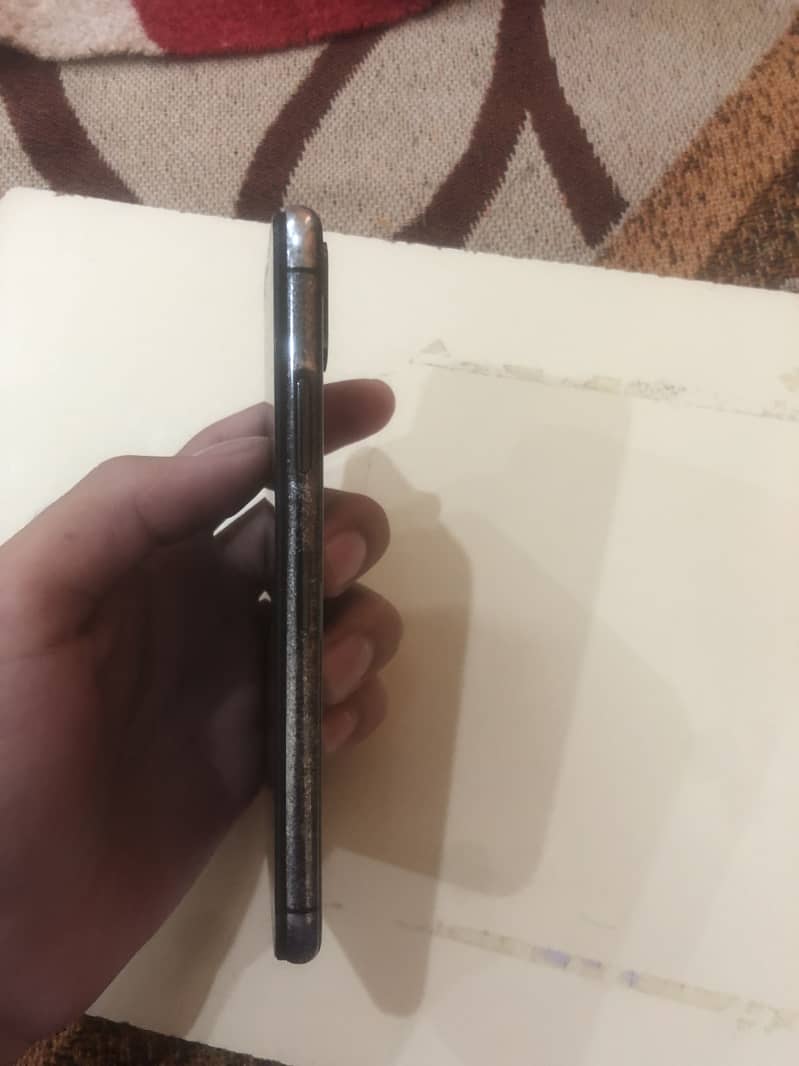 Apple iPhone X 1