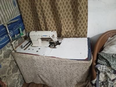 ompany Sewing Machine – Good Condition