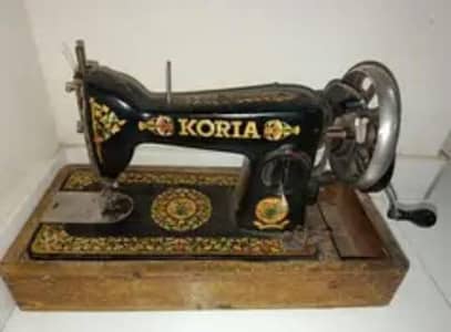 KORIA Manual Sewing Machine with Wooden Base / Used /Good Condition