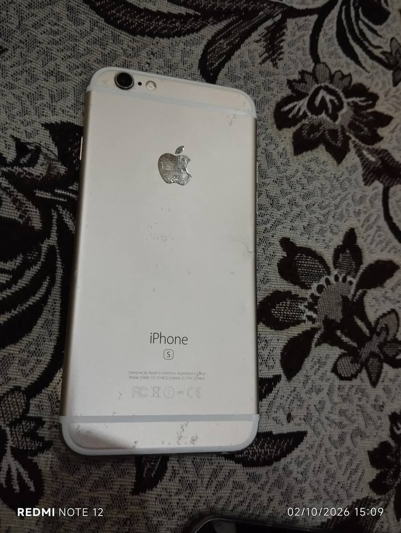 Apple iPhone 6S 1