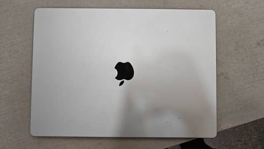 MacBook Pro M1 Max 16”32/1tb 91%health silver