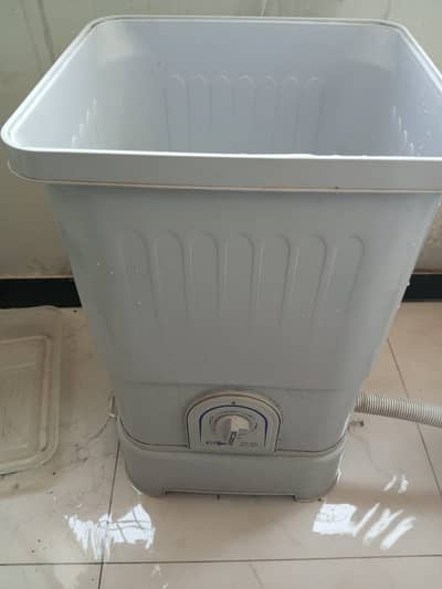 Super Asia SA-210 Quick Wash 4KG Washing Machine – Excellent Working
