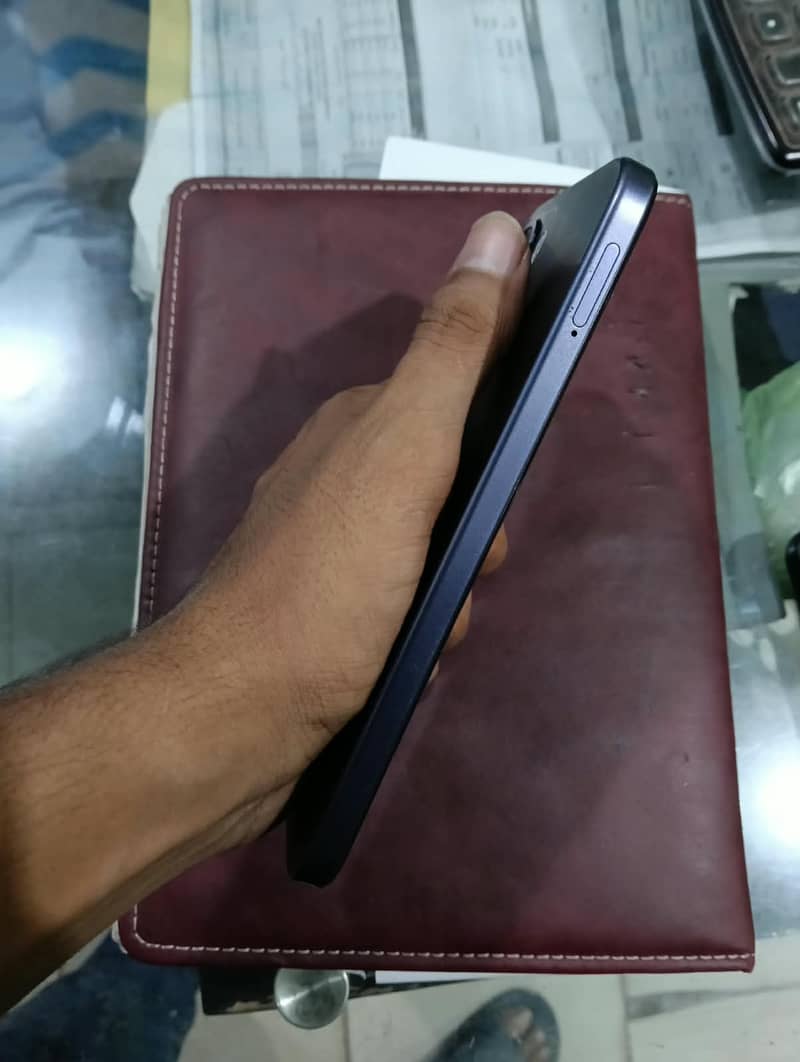 OPPO A6k 4