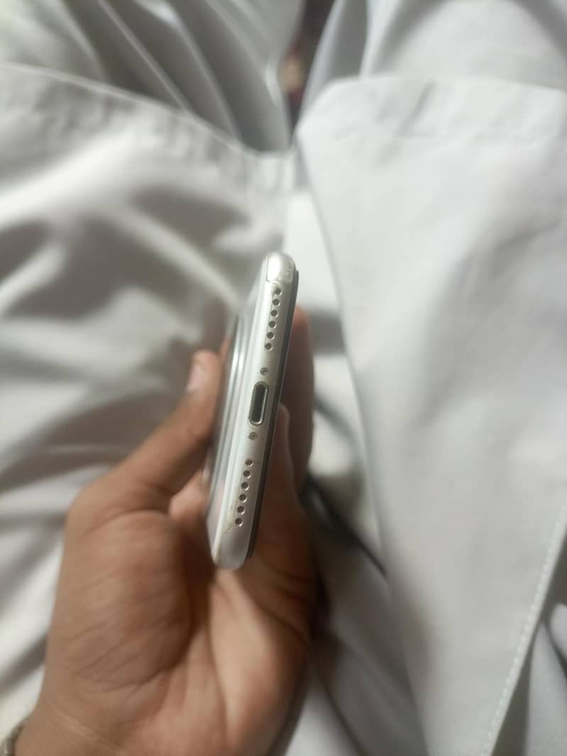 Apple iPhone SE 4