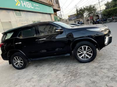 Toyota Fortuner 2017