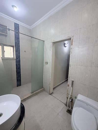 5 Marla Full House Available For Rent Sector D Bahria Town Lahore