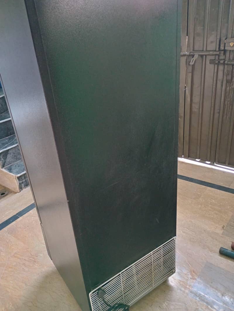 chiller 9/10 condition 2