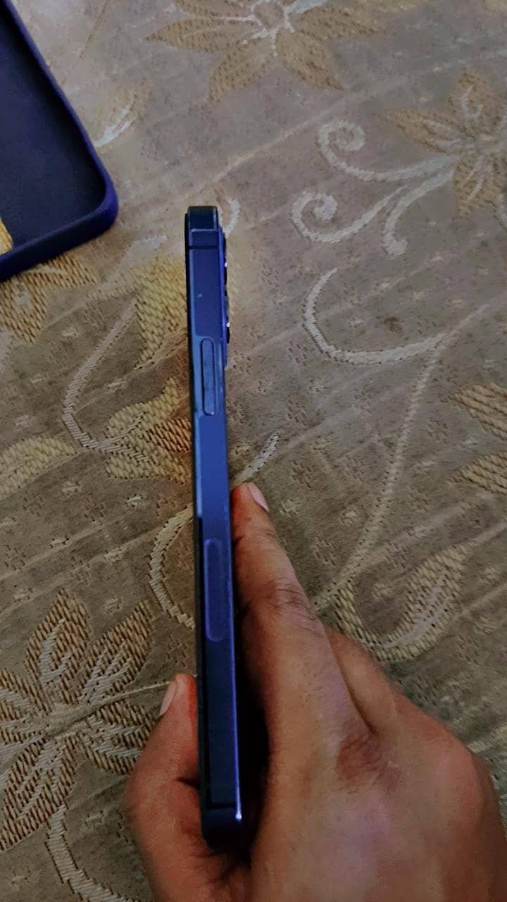 Apple iPhone 12 Pro 6