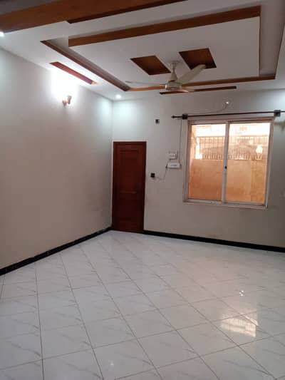 5Marla 2,5 story brend new available for rent Ghauri town pahse 5