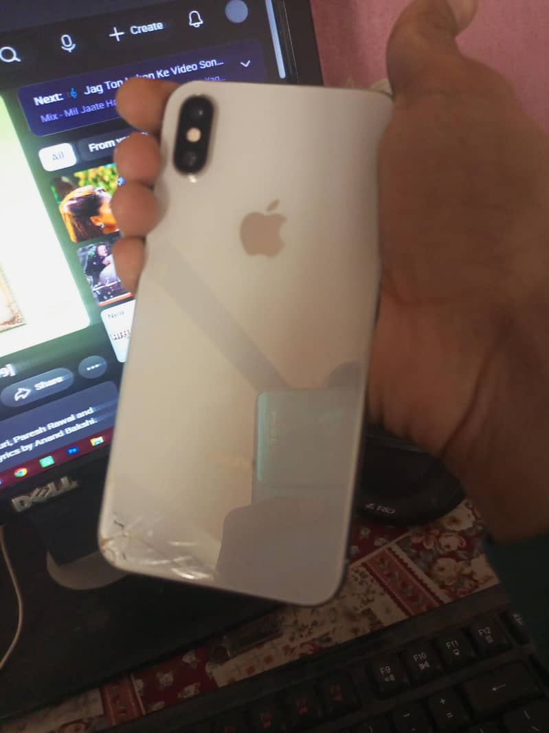 Apple iPhone XS 3