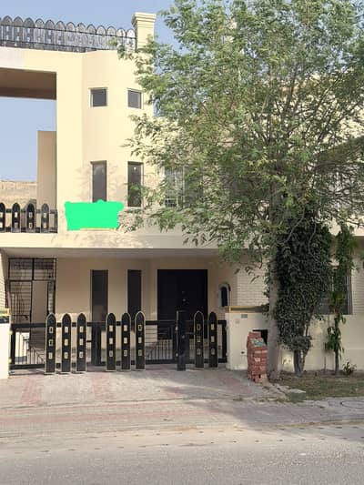 5 Marla Upper Portion Available For Rent at sector D Bahria Town Lahore