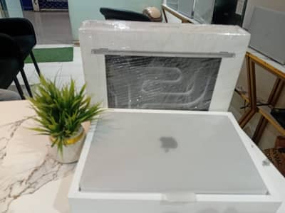 Macbook pro M5 16gb/512gb 10core cpu 10core gpu