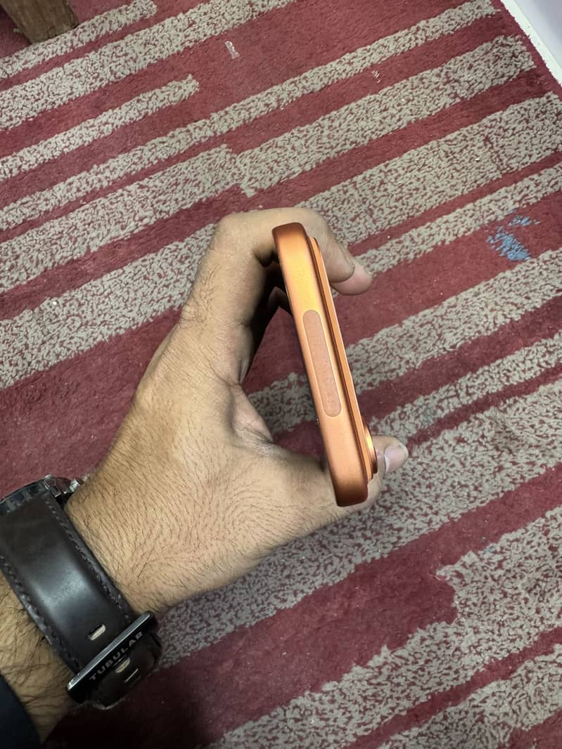Apple iPhone 17 Pro Max 5