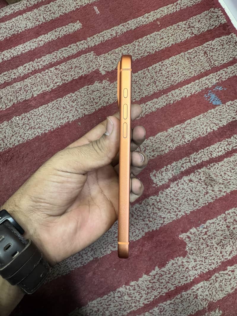 Apple iPhone 17 Pro Max 6