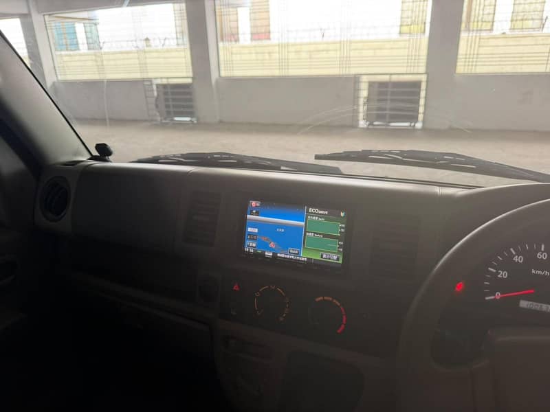 Suzuki Every 2011 5