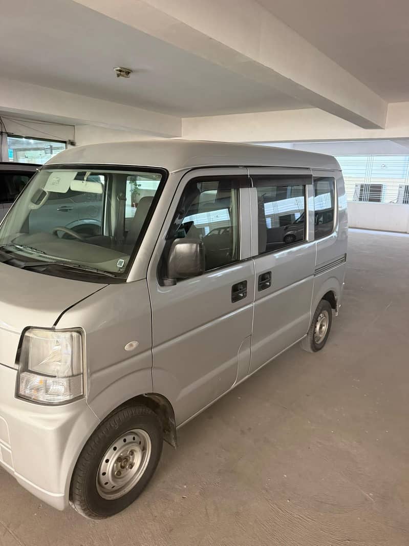 Suzuki Every 2011 8