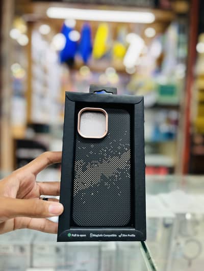 Mobile phones case