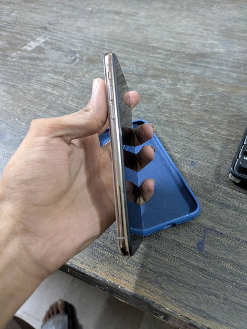 Apple iPhone XS 2