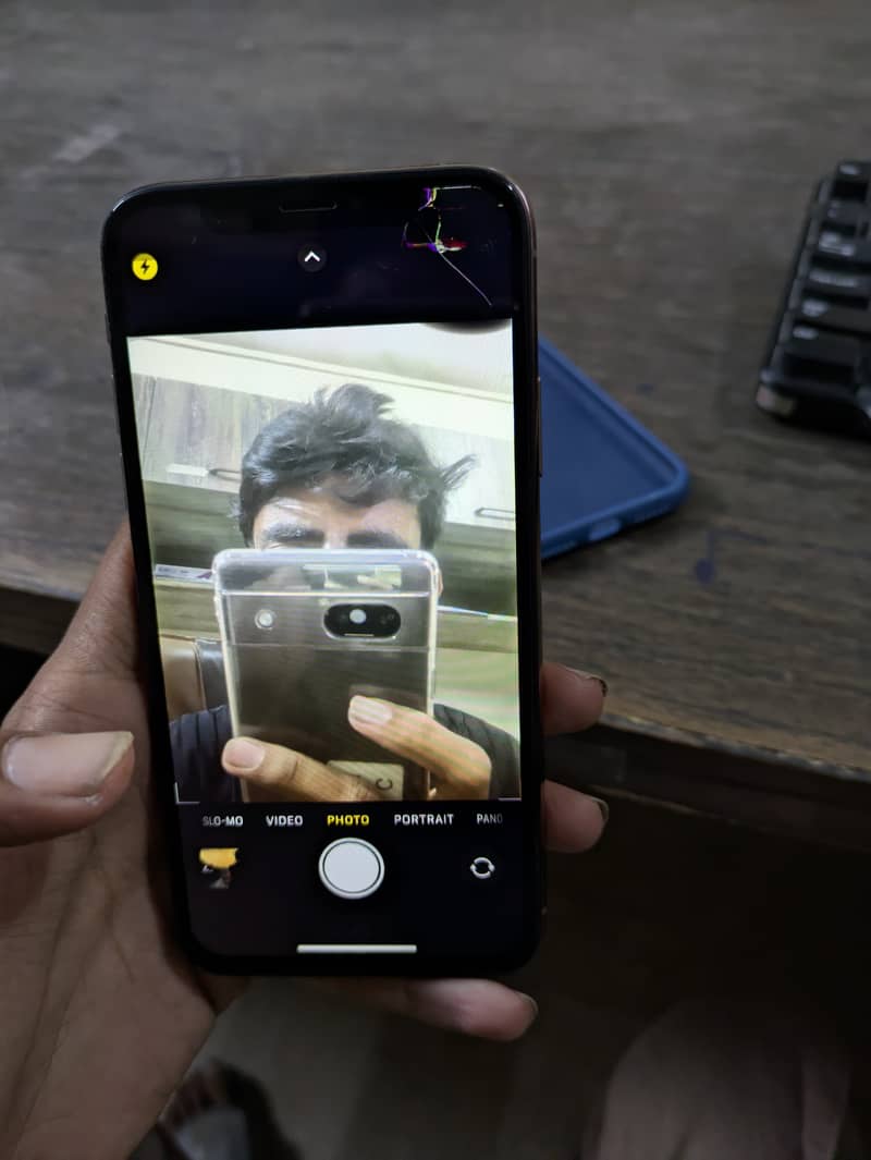 Apple iPhone XS 6