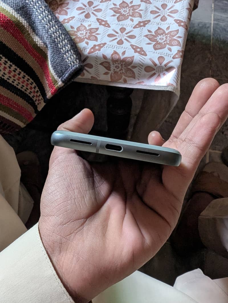 Google Pixel 8 1