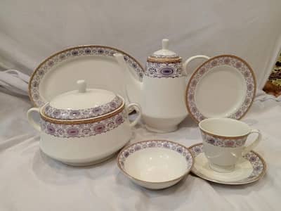 Green crockery Red flame 61 PCs Fine Bone China dinner set - Brand New