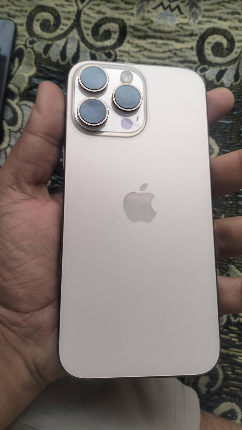 iPhone 16 Pro Max 0