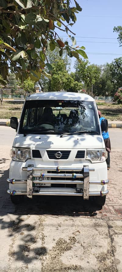 Nissan Clipper 2012