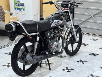 Honda cg 125 2022 model