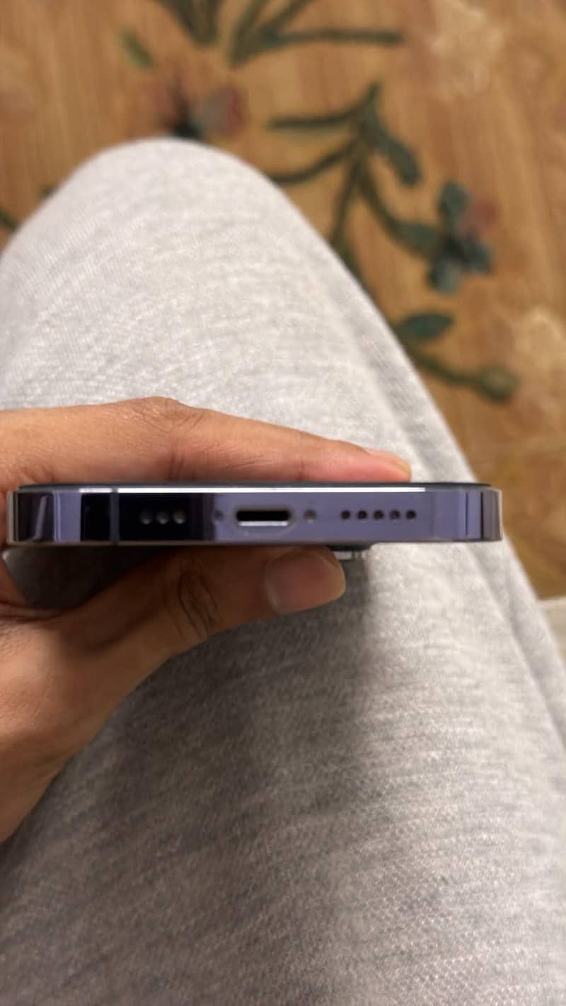 Apple iPhone 14 Pro 4