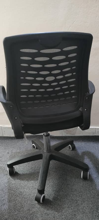 revolving bubble style chair