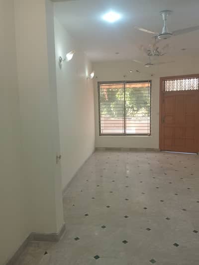 7marla 2beds DD TV lounge kitchen attached baths neat clean ground portion for rent in G 13 2 islamabad