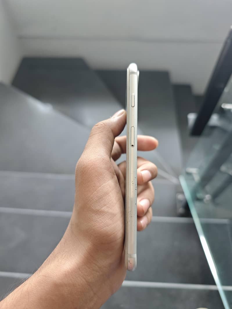 Apple iPhone 7 Plus 1