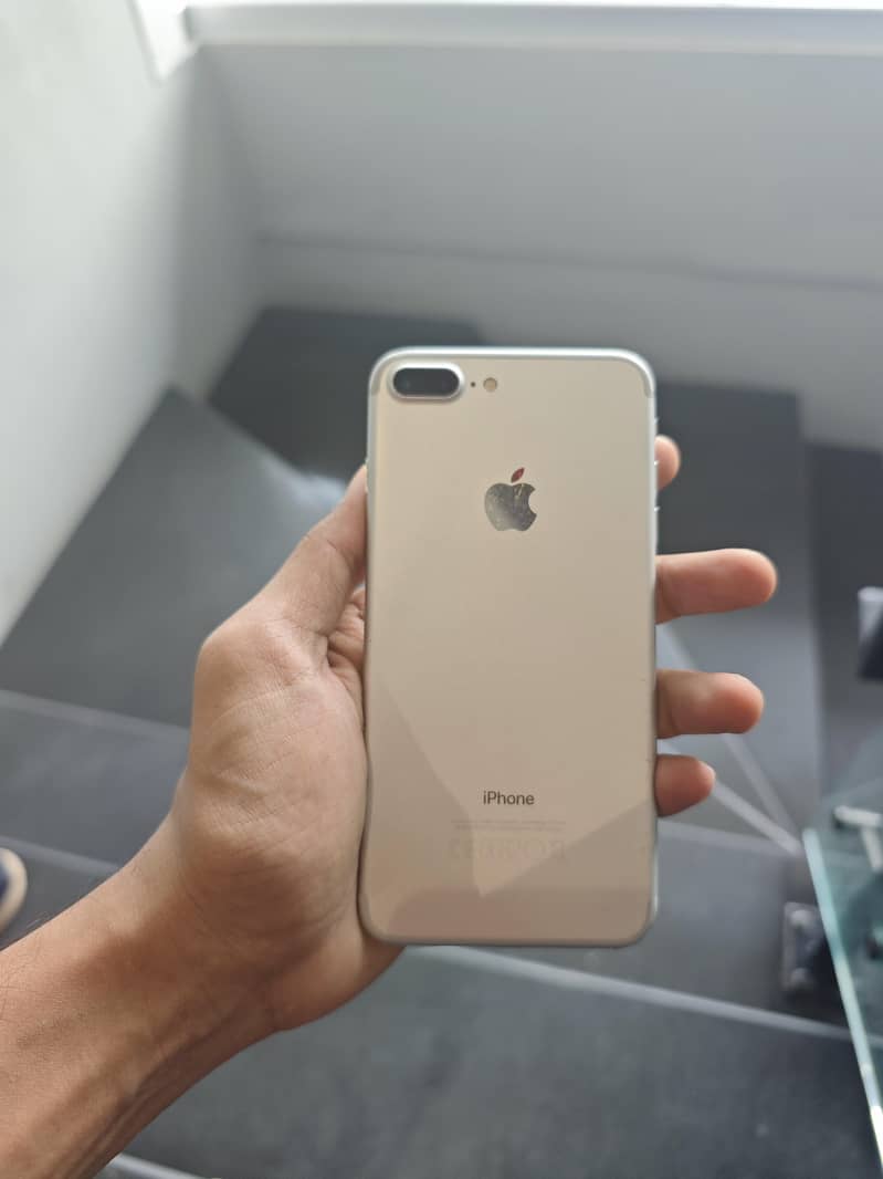 Apple iPhone 7 Plus 7