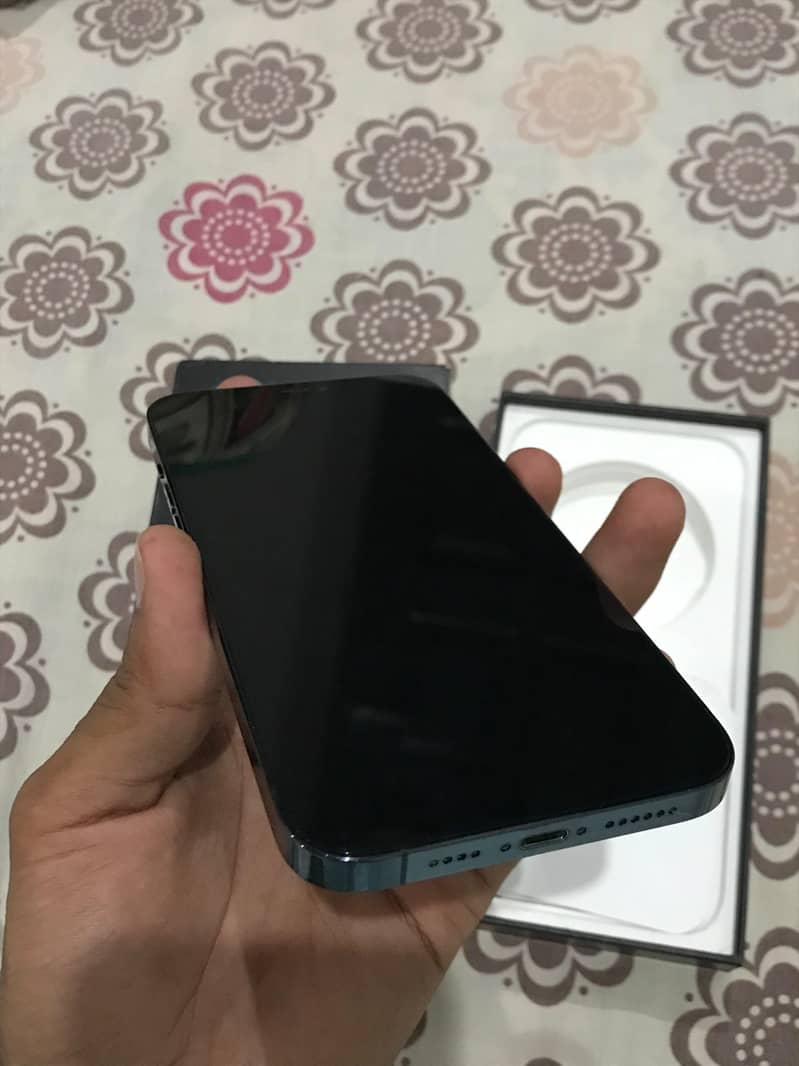 Apple iPhone 12 Pro Max 3