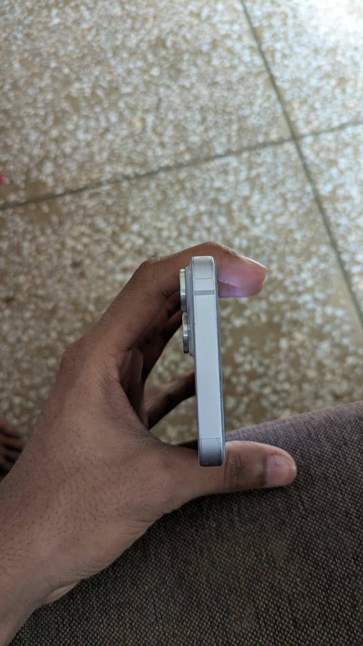 Apple iPhone 14 5