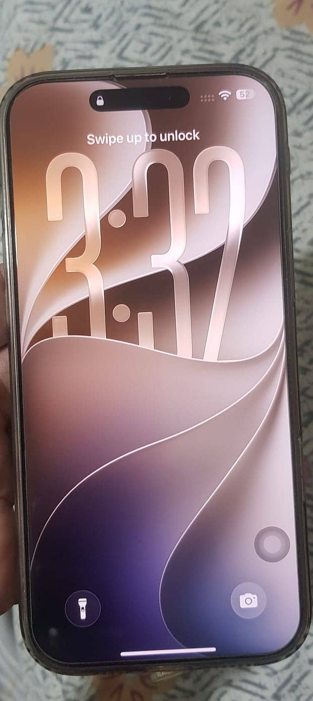 Apple iPhone 16 Pro Max 1