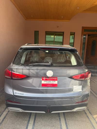 MG ZS Hybrid + Essence (Brand New Only 90KM Drive)(Applied For)