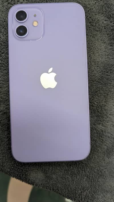 Apple iPhone 12