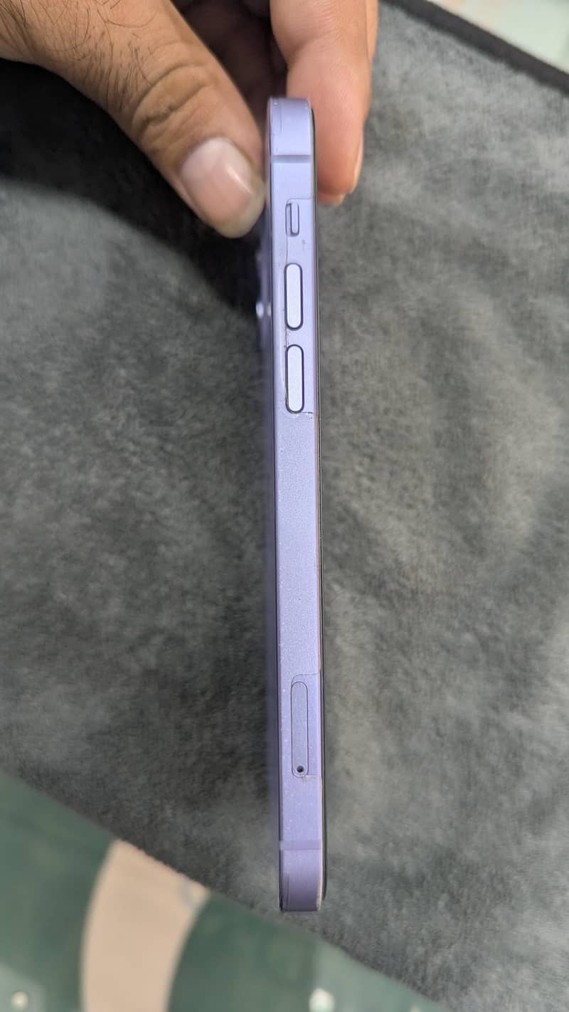 Apple iPhone 12 2