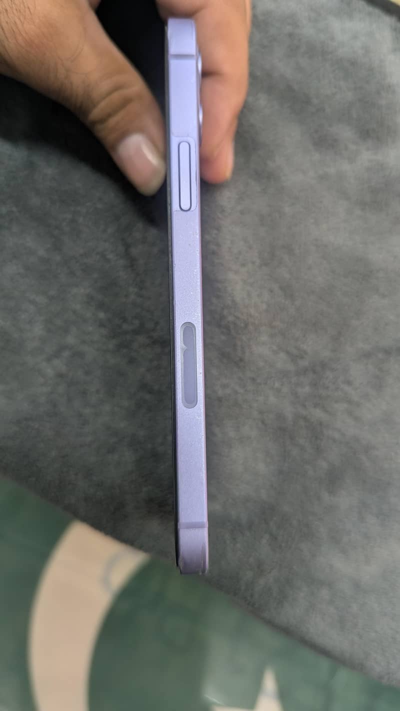 Apple iPhone 12 3