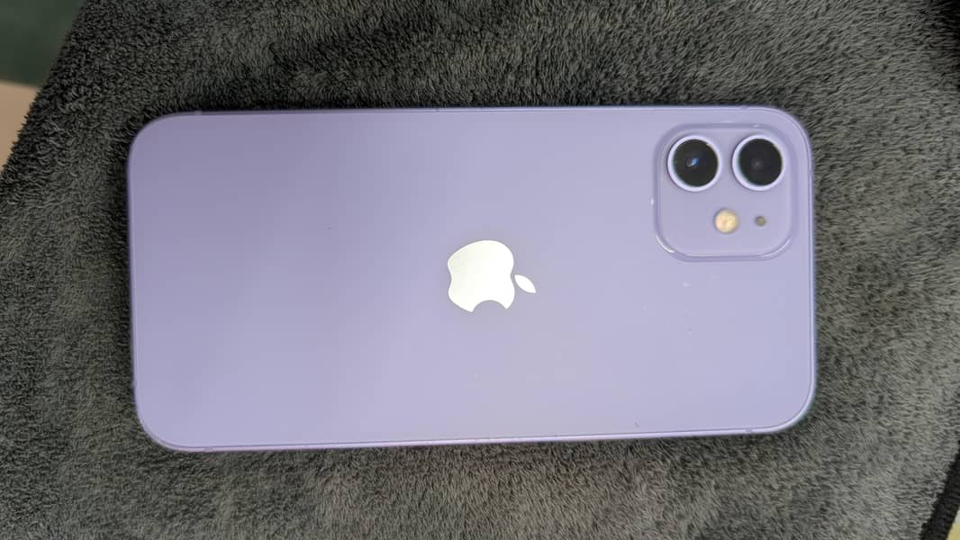 Apple iPhone 12 5