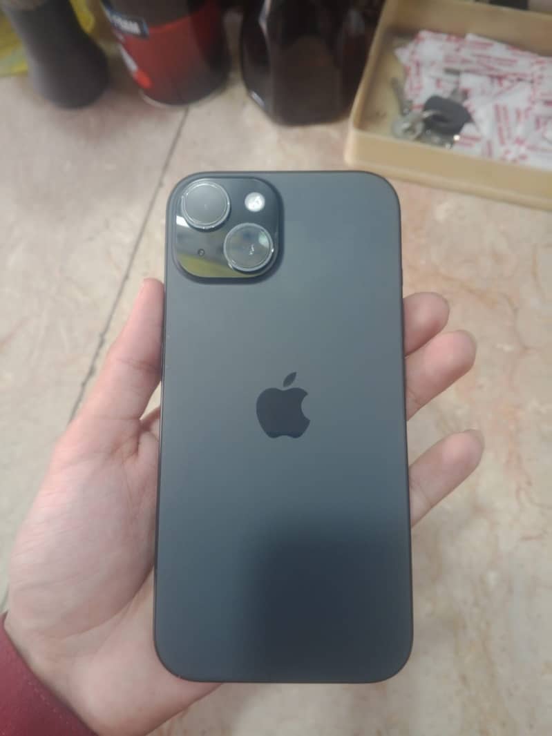 Apple iPhone 15 2