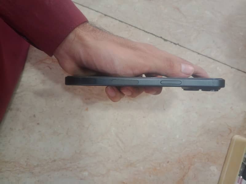 Apple iPhone 15 3