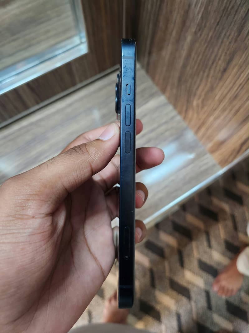Apple iPhone 13 3
