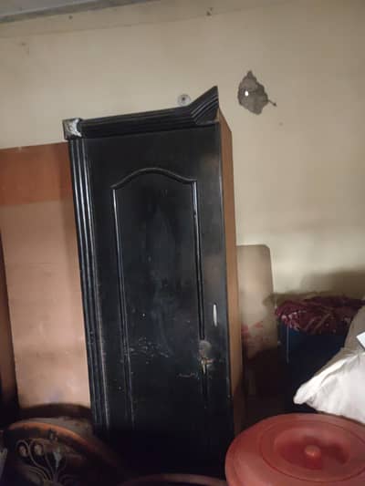 furniture for sell urgent location mehmdbad Azam basti 0343//2598//260
